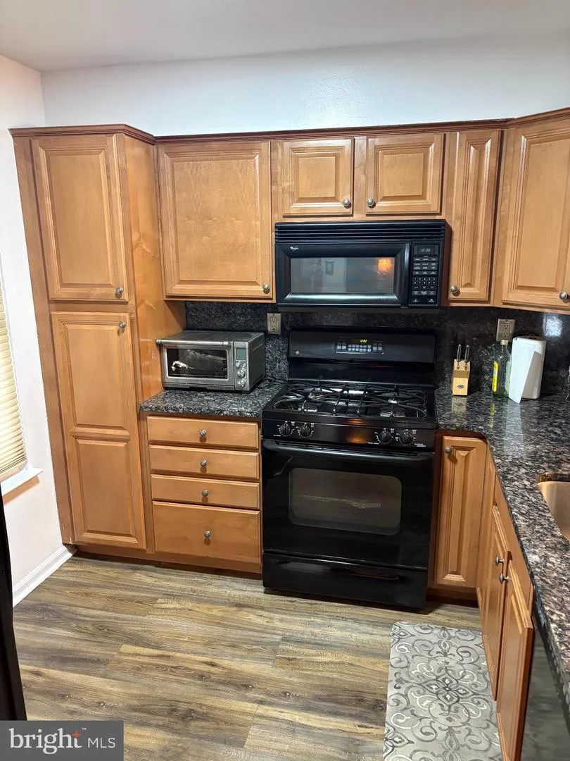 701 TRESCOTT PLACE Mount Laurel, NJ 08054