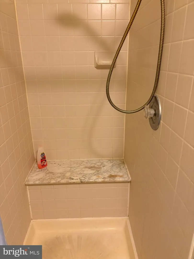 701 TRESCOTT PLACE Mount Laurel, NJ 08054