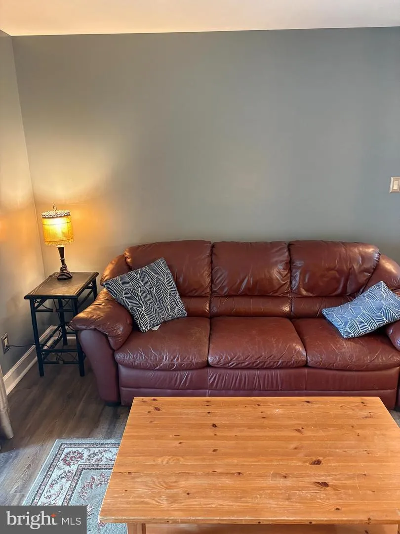 701 TRESCOTT PLACE Mount Laurel, NJ 08054