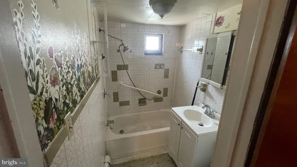 5403 EADOM STREET Philadelphia, PA 19137