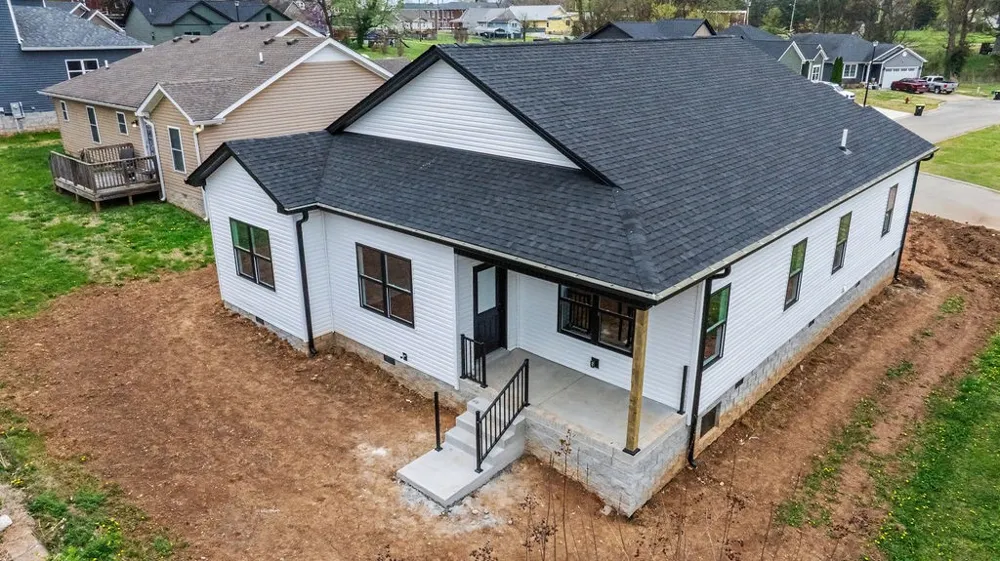 104 Bee Line Way Trenton, KY 42286