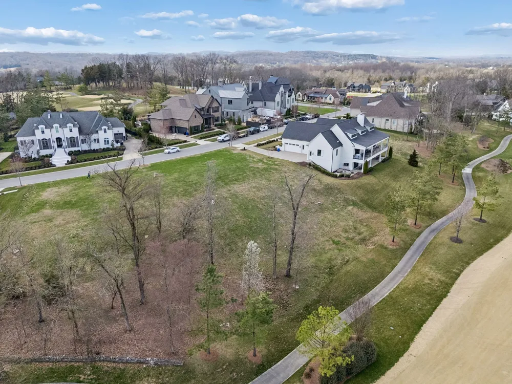 7085 Lanceleaf Dr College Grove, TN 37046