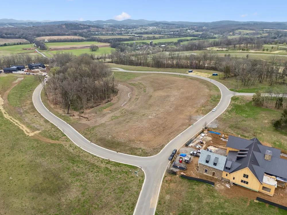 8410 Six String Drive College Grove, TN 37046