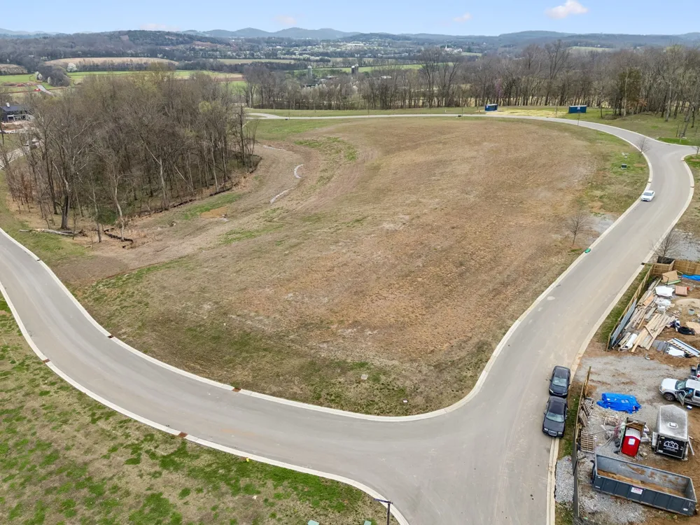 8410 Six String Drive College Grove, TN 37046