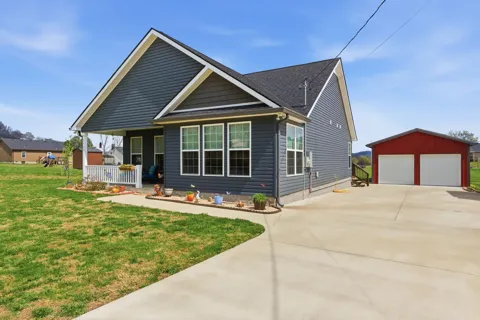 2705 McConnell Rd