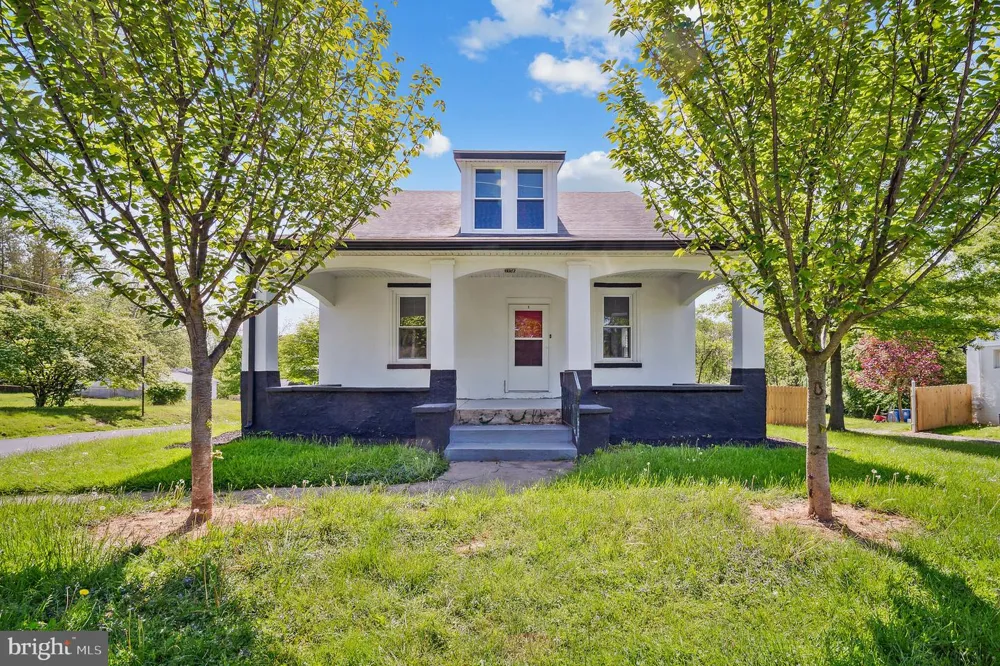 2952 DEKALB PIKE Norristown, PA 19401