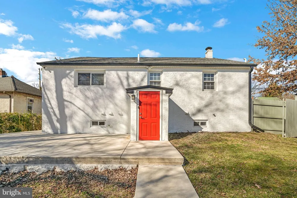 2952 DEKALB PIKE Norristown, PA 19401