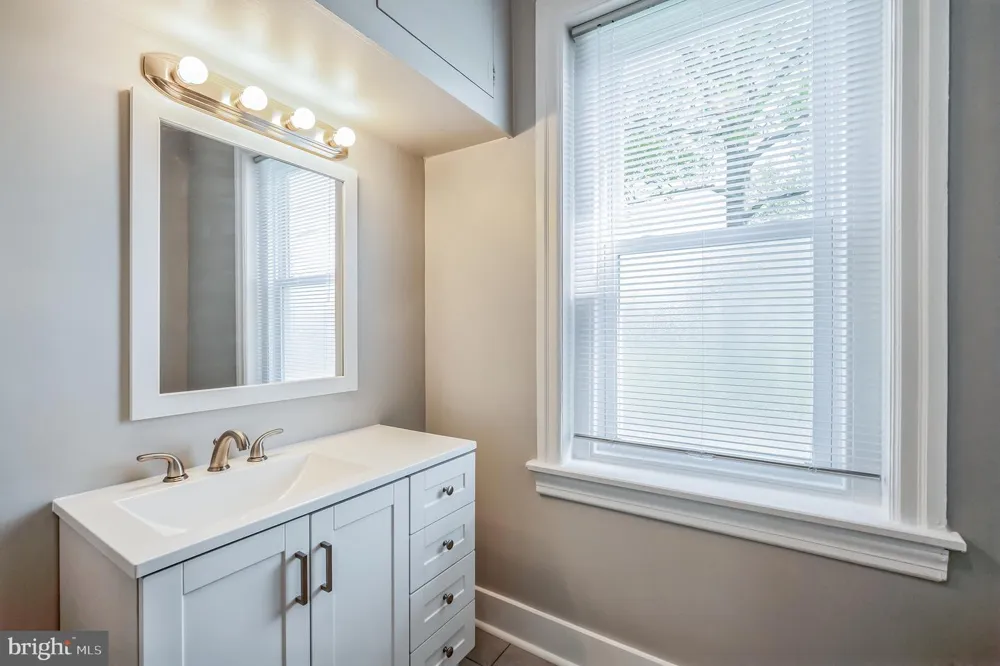 2952 DEKALB PIKE Norristown, PA 19401