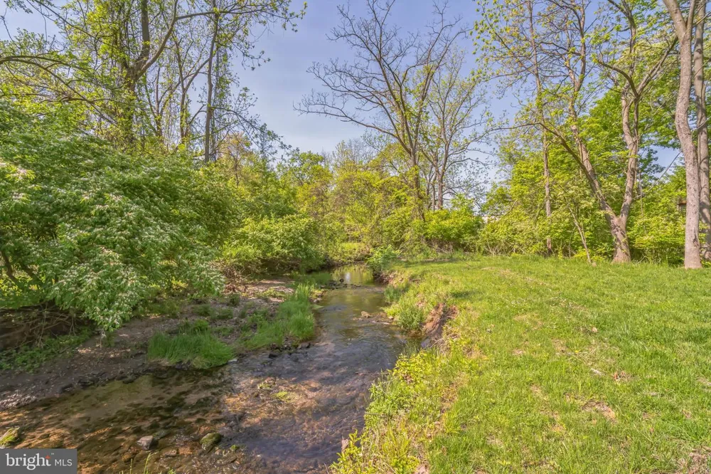 2952 DEKALB PIKE Norristown, PA 19401