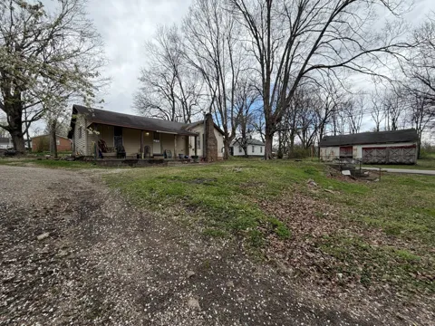 355 Laurel St