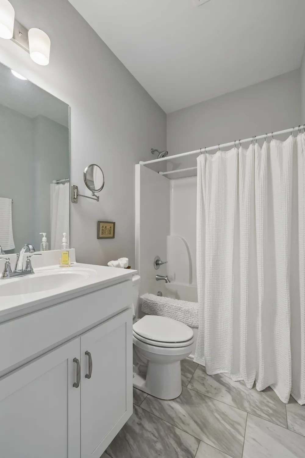 2406 Laurelstone Dr Murfreesboro, TN 37130