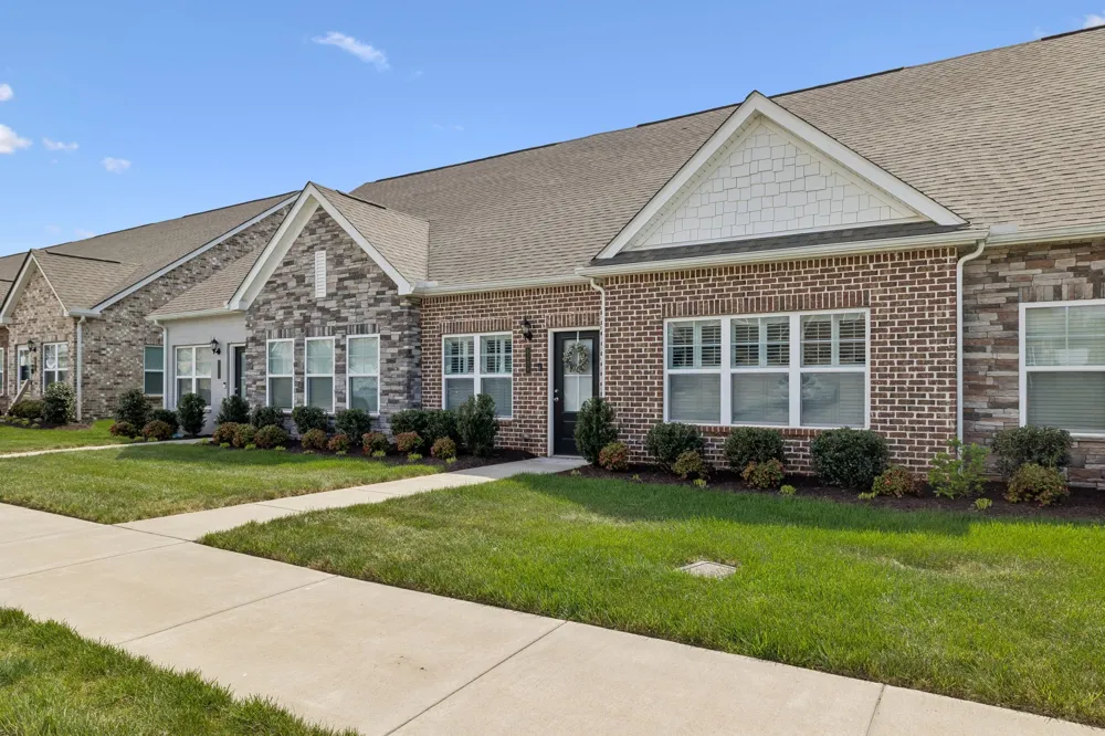 2406 Laurelstone Dr Murfreesboro, TN 37130