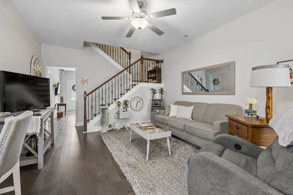 2406 Laurelstone Dr Murfreesboro, TN 37130