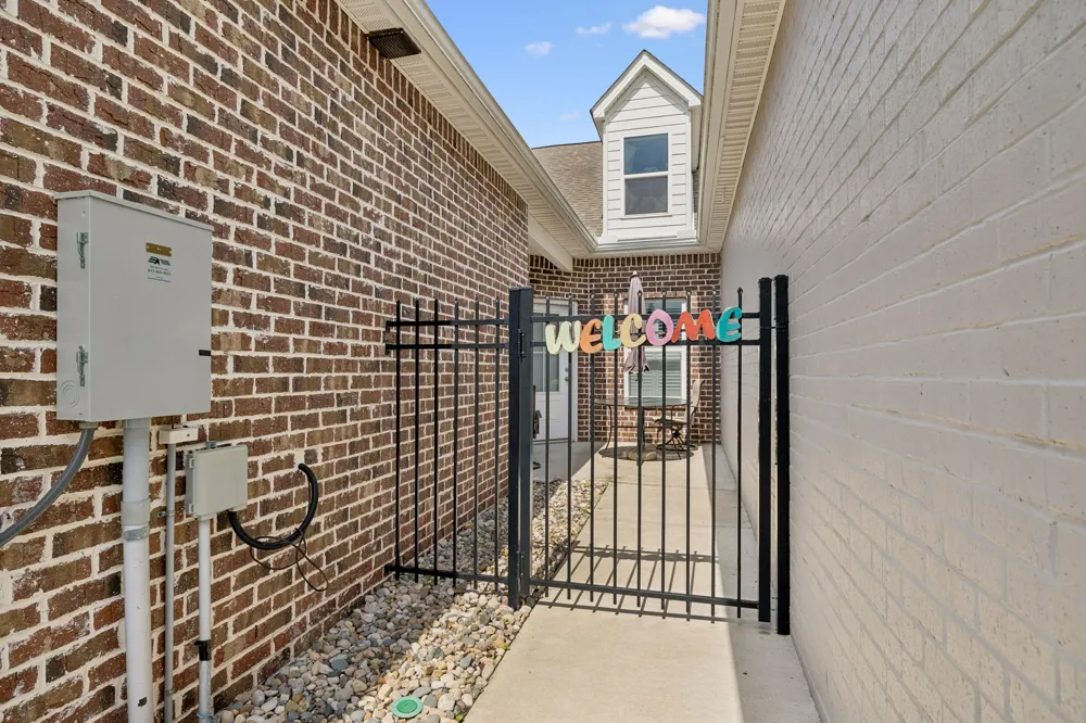 2406 Laurelstone Dr Murfreesboro, TN 37130