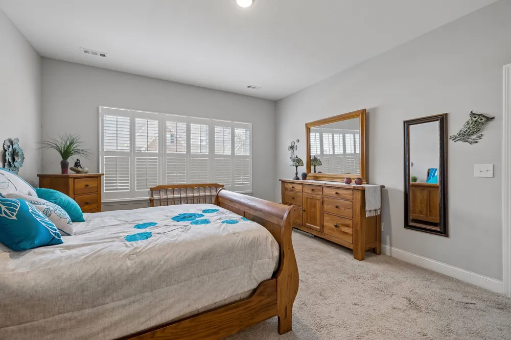 2406 Laurelstone Dr Murfreesboro, TN 37130