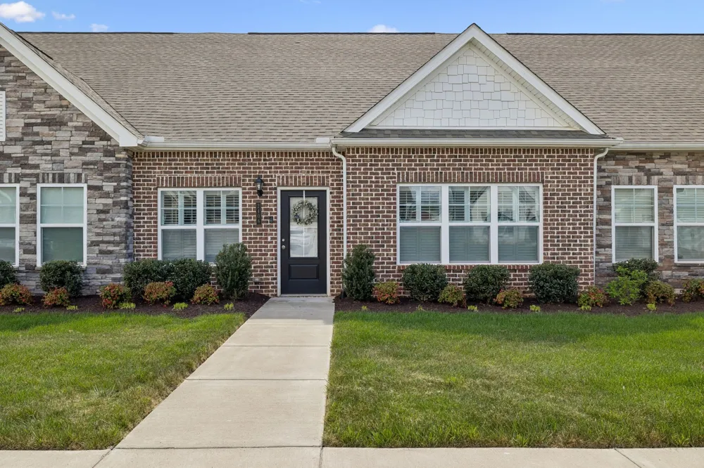 2406 Laurelstone Dr Murfreesboro, TN 37130