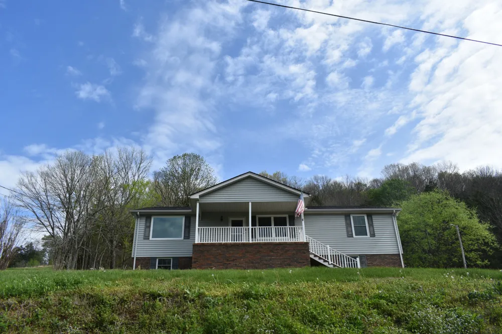 115 Harris Hollow Rd Pleasant Shade, TN 37145