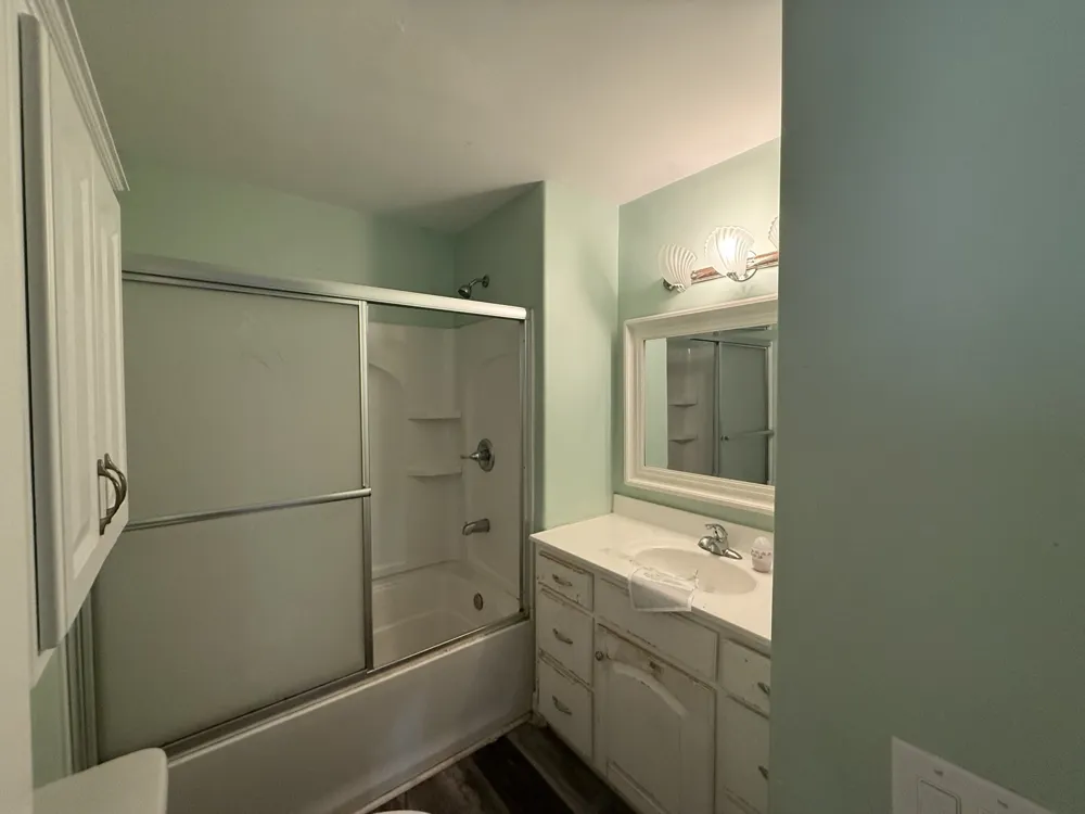 1004 Red Oak Dr Greenbrier, TN 37073