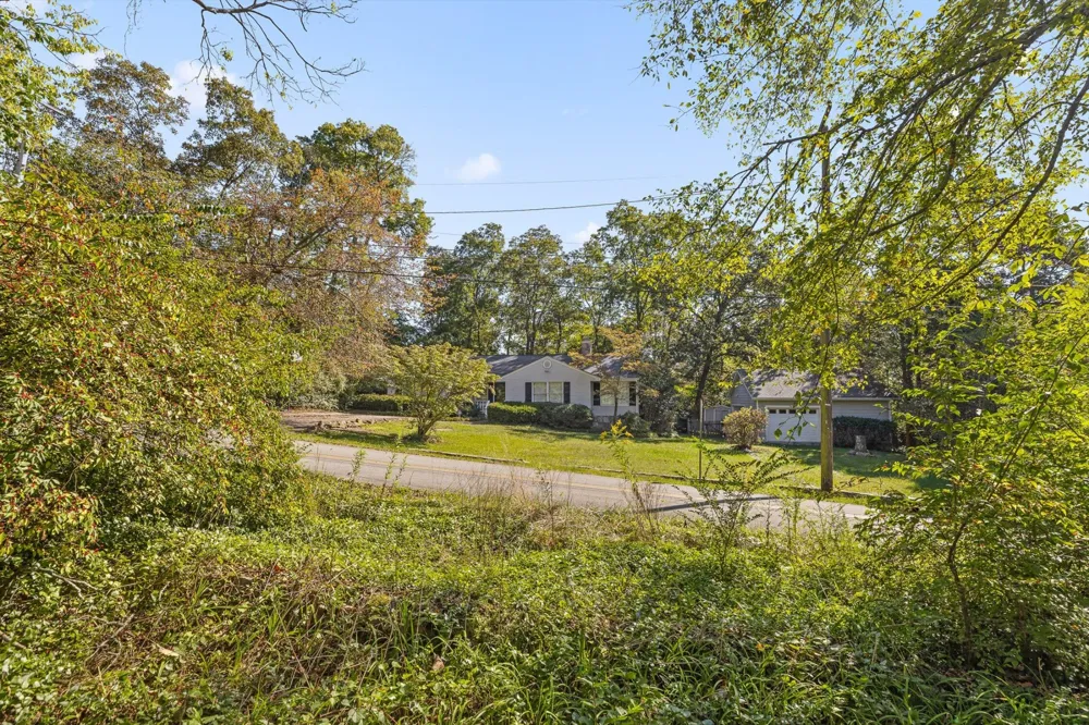1212 Cinderella Road Lookout Mountain, GA 30750