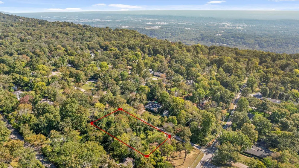 1212 Cinderella Road Lookout Mountain, GA 30750