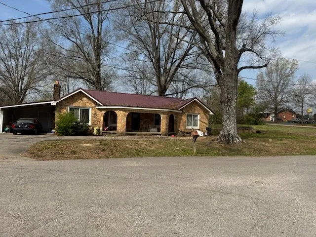 176 Buckner St Parsons, TN 38363