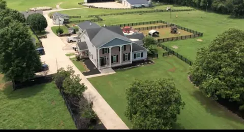 857 Hicks Cut Rd