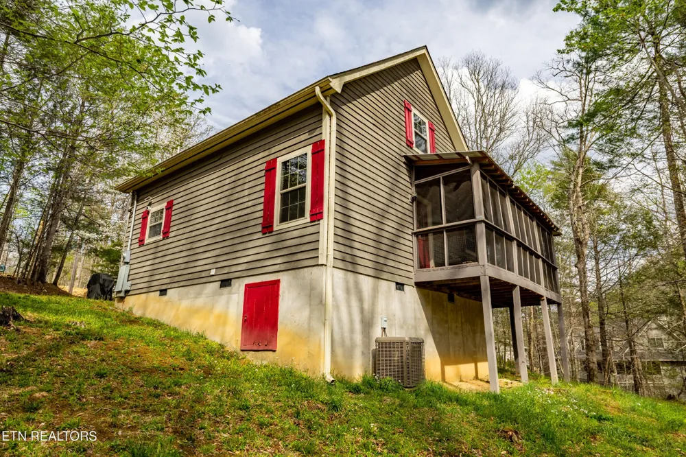 516 Clearwater Circle Townsend, TN 37882