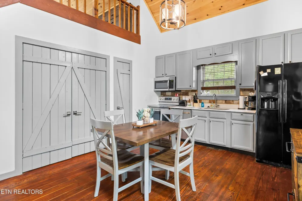 516 Clearwater Circle Townsend, TN 37882