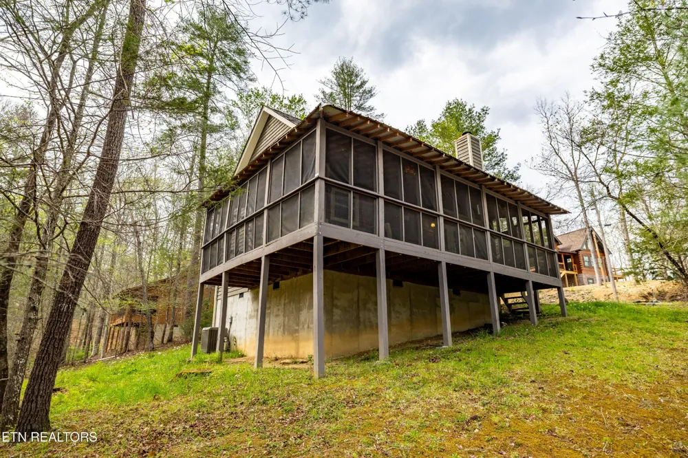 516 Clearwater Circle Townsend, TN 37882