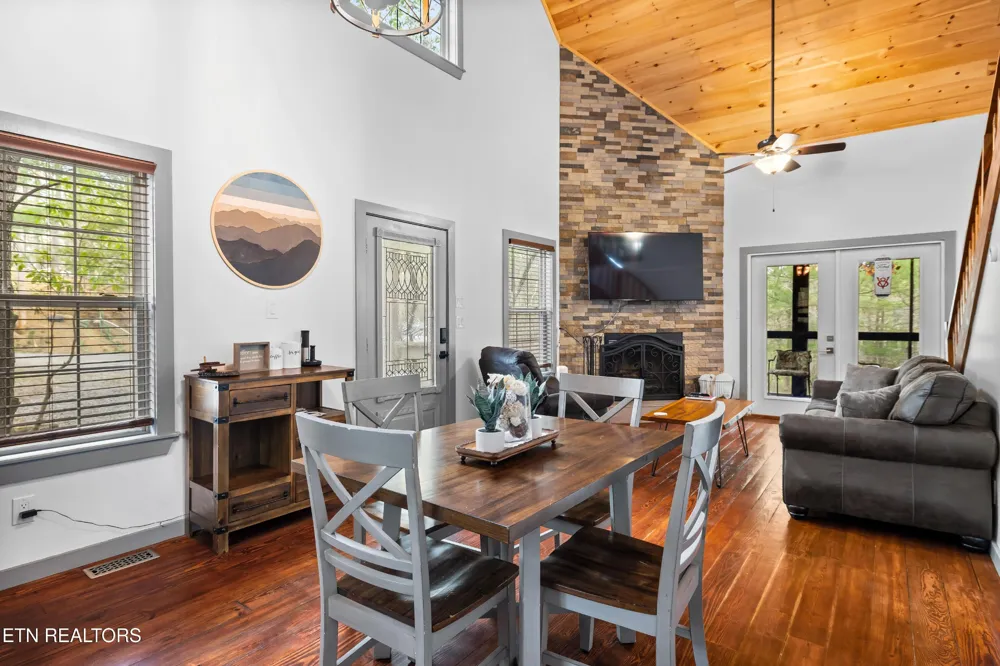 516 Clearwater Circle Townsend, TN 37882