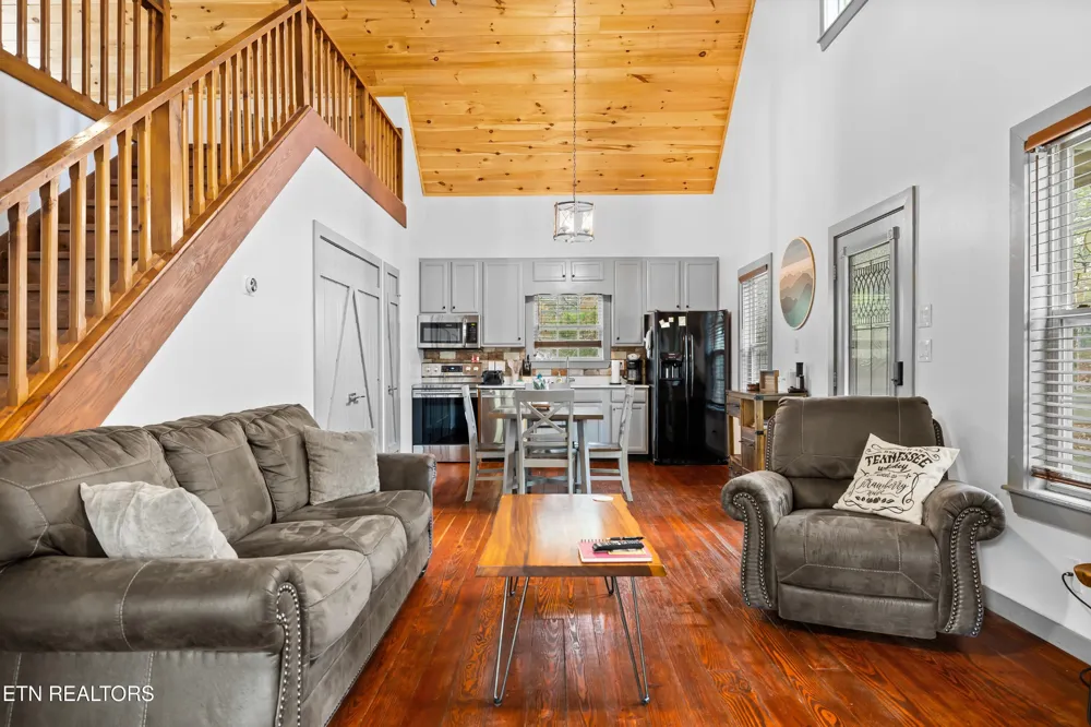 516 Clearwater Circle Townsend, TN 37882