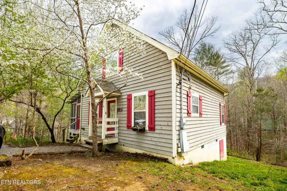 516 Clearwater Circle Townsend, TN 37882