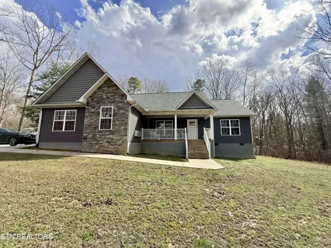 1063 Circle Drive