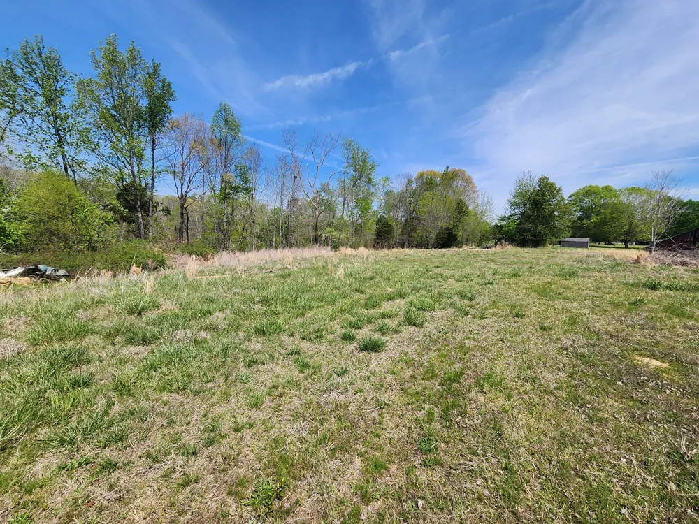 639 Houston Fielder Rd Clarksville, TN 37043
