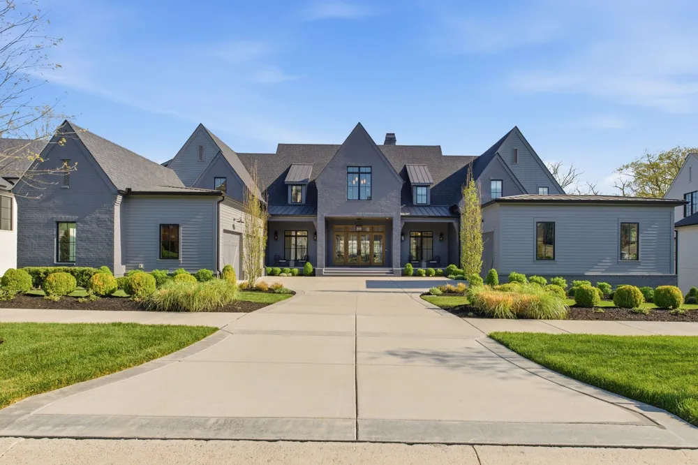 9048 Passiflora Ct College Grove, TN 37046