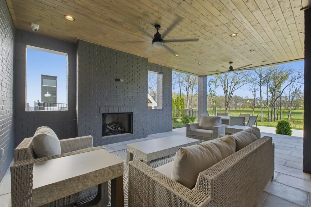 9048 Passiflora Ct College Grove, TN 37046