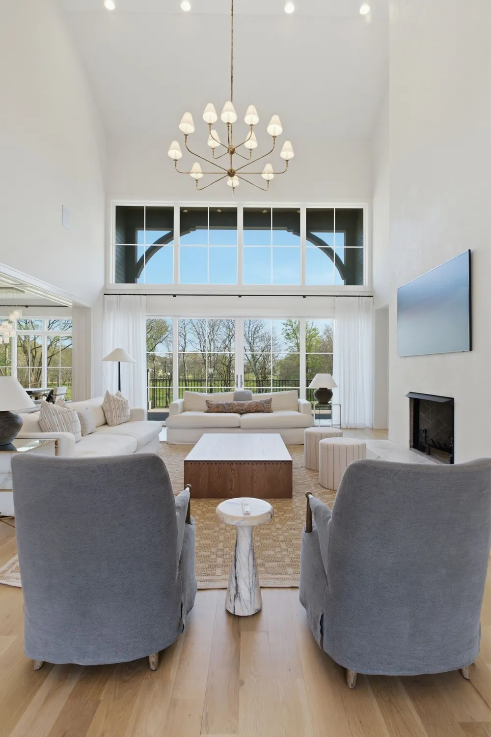 9048 Passiflora Ct College Grove, TN 37046