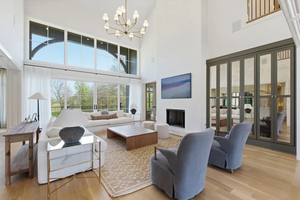 9048 Passiflora Ct College Grove, TN 37046