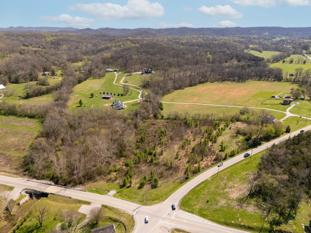 6610 Arno Allisona Rd College Grove, TN 37046