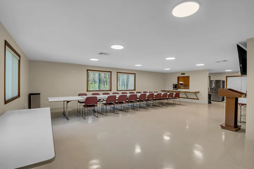 317 W Railroad St Petersburg, TN 37144