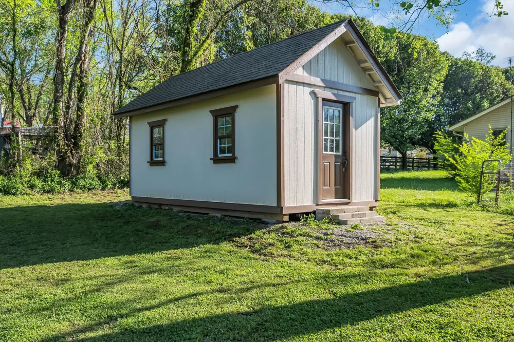 317 W Railroad St Petersburg, TN 37144