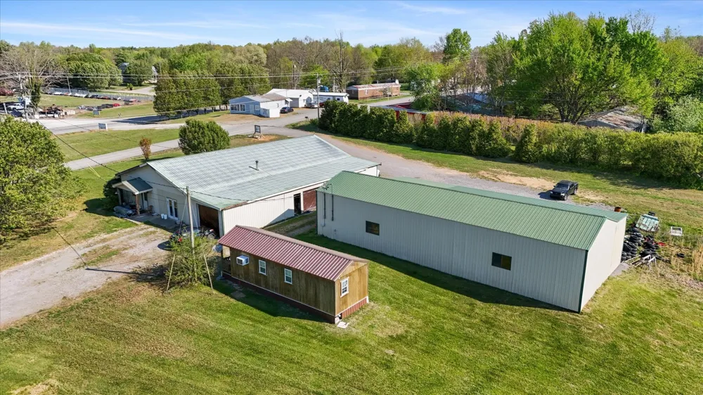 951 Pelham Rd Woodbury, TN 37190