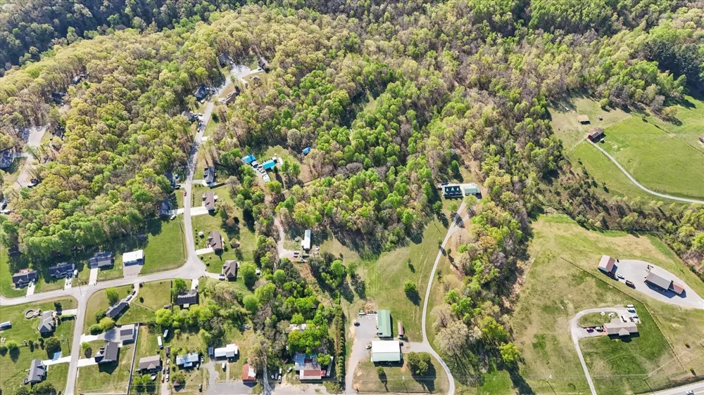 951 Pelham Rd Woodbury, TN 37190