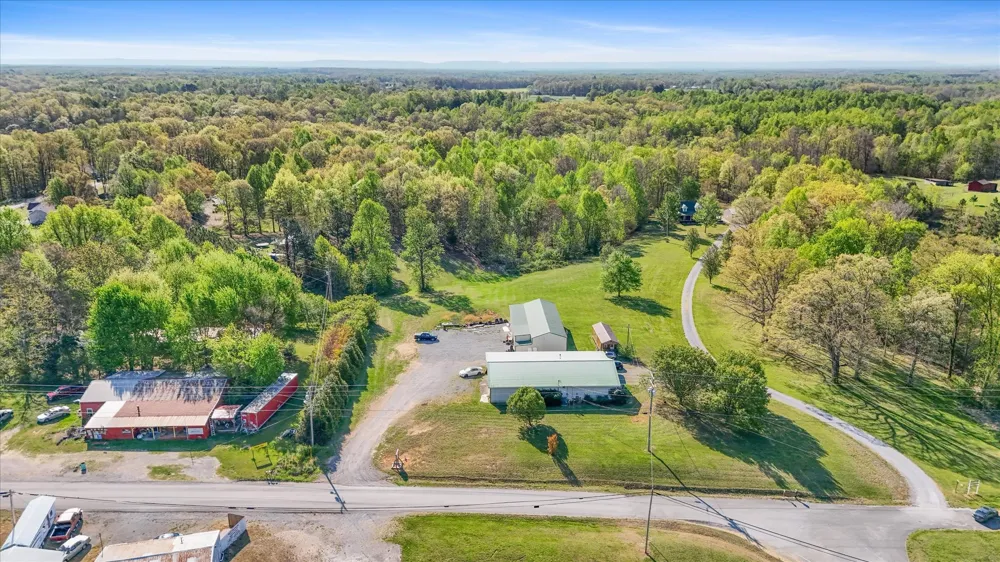 951 Pelham Rd Woodbury, TN 37190