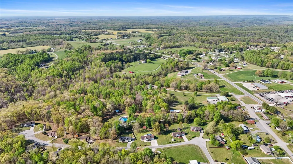 951 Pelham Rd Woodbury, TN 37190