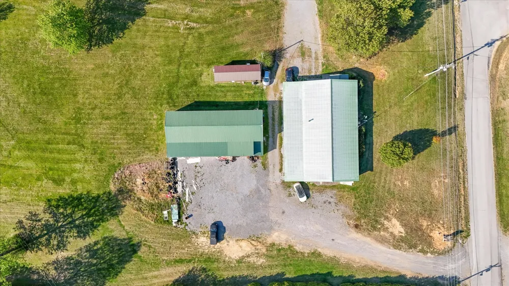 951 Pelham Rd Woodbury, TN 37190