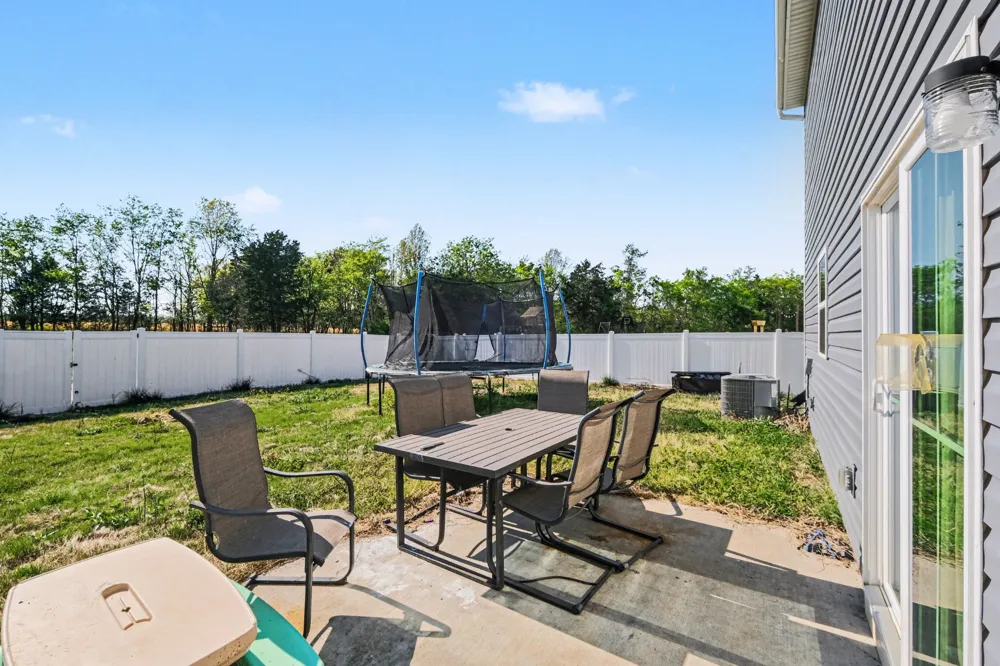 5778 Stardive Way Christiana, TN 37037