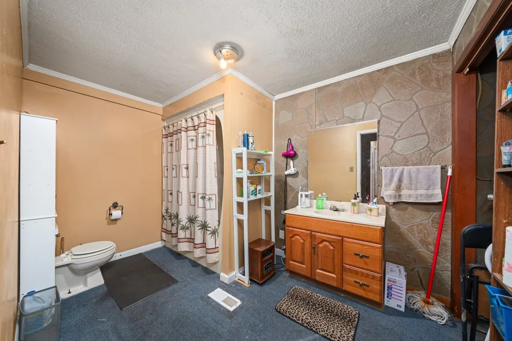 249 N Spring St Sparta, TN 38583