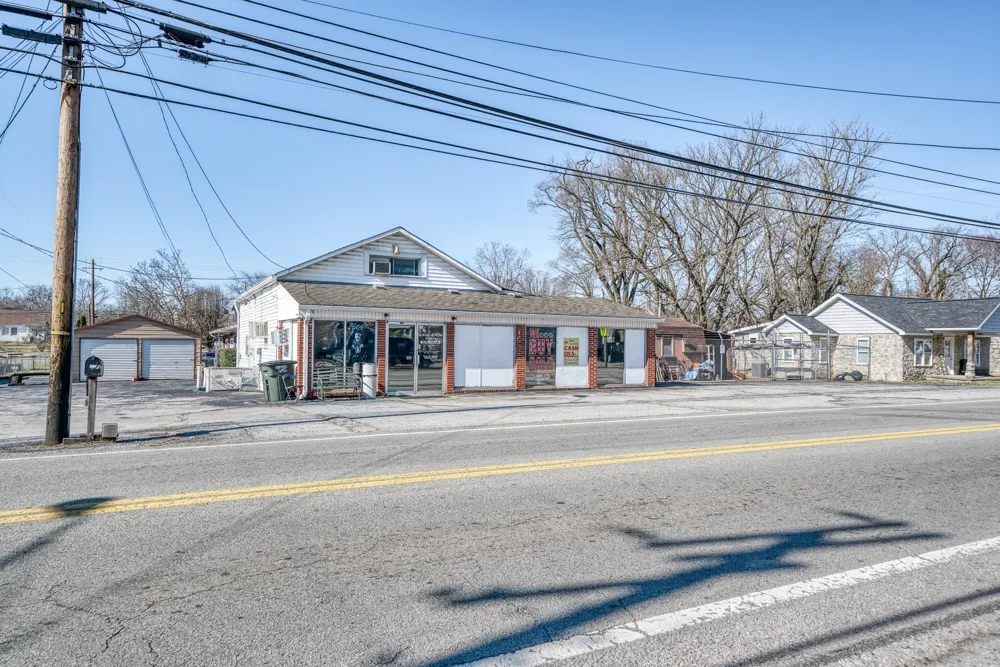 249 N Spring St Sparta, TN 38583
