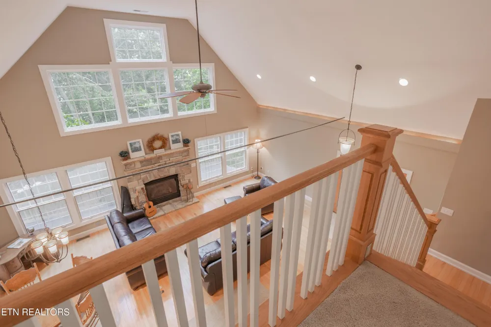 4193 Parris Drive Lenoir City, TN 37772